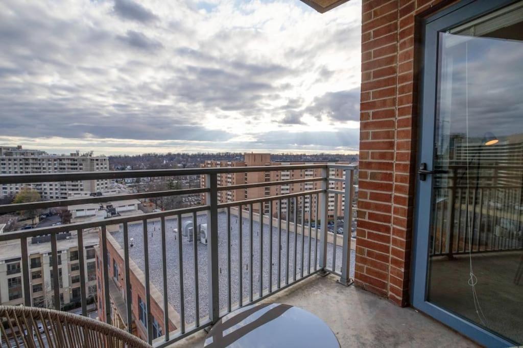Fantastic 2 Bedroom Condo At Pentagon City Arlington Exterior foto