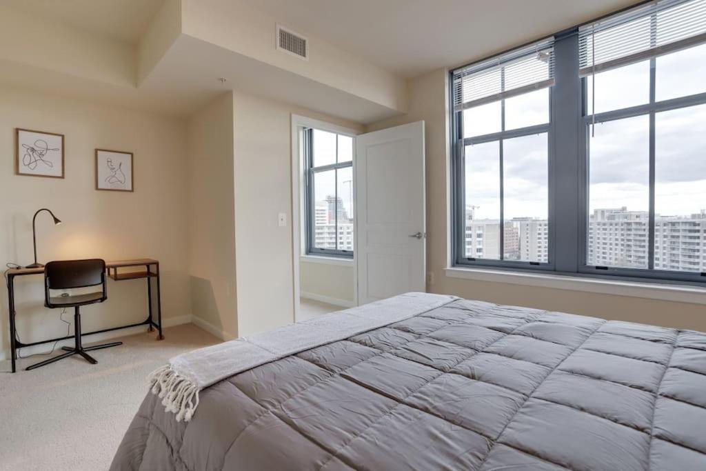 Fantastic 2 Bedroom Condo At Pentagon City Arlington Exterior foto